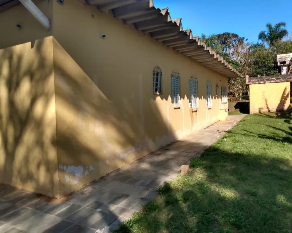 Chácara, 2 quartos, 3000 m² - Foto 1