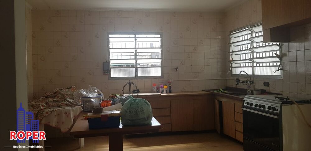 Casa, 3 quartos, 252 m² - Foto 1