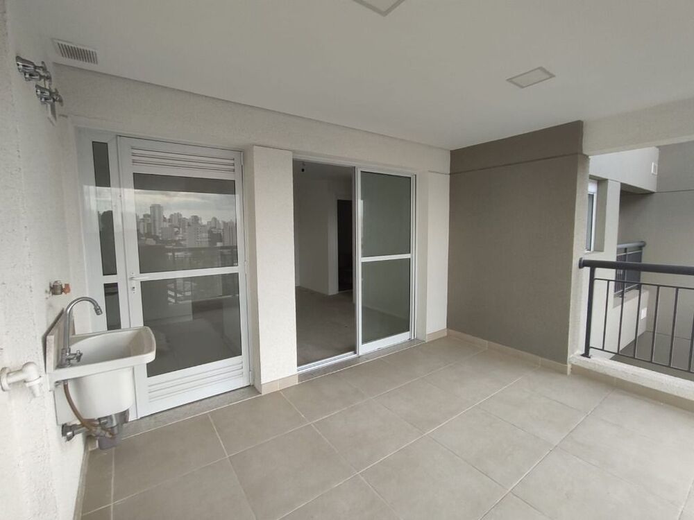 Apartamento à venda com 2 quartos, 65m² - Foto 3