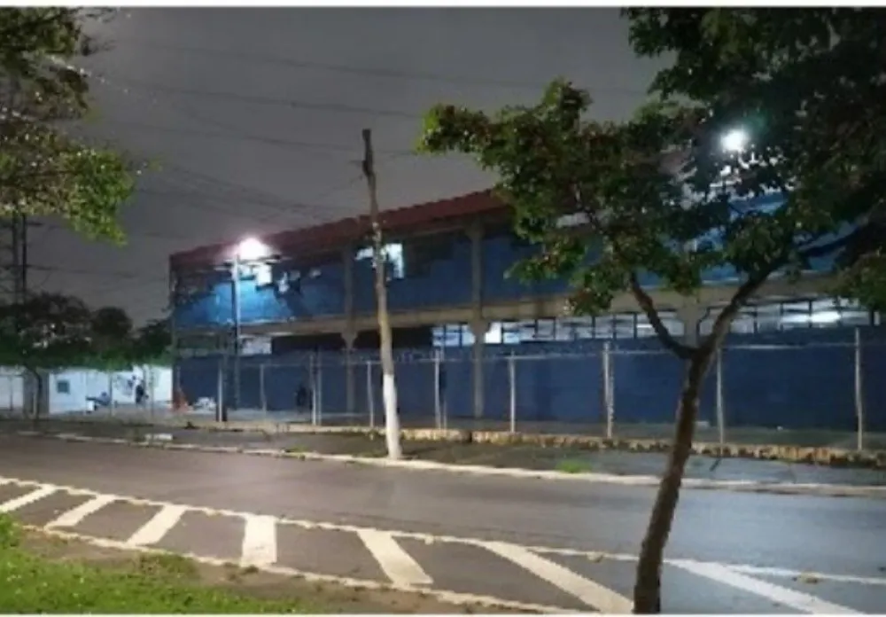 Depósito-Galpão, 1600 m² - Foto 1