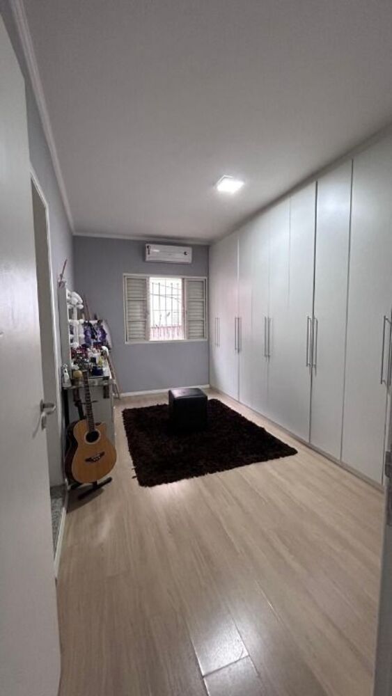 Casa, 3 quartos, 230 m² - Foto 2