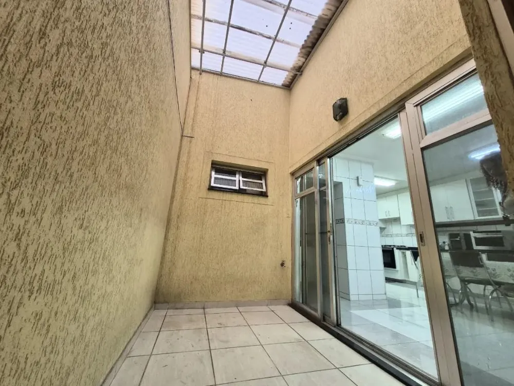 Casa, 3 quartos, 250 m² - Foto 12