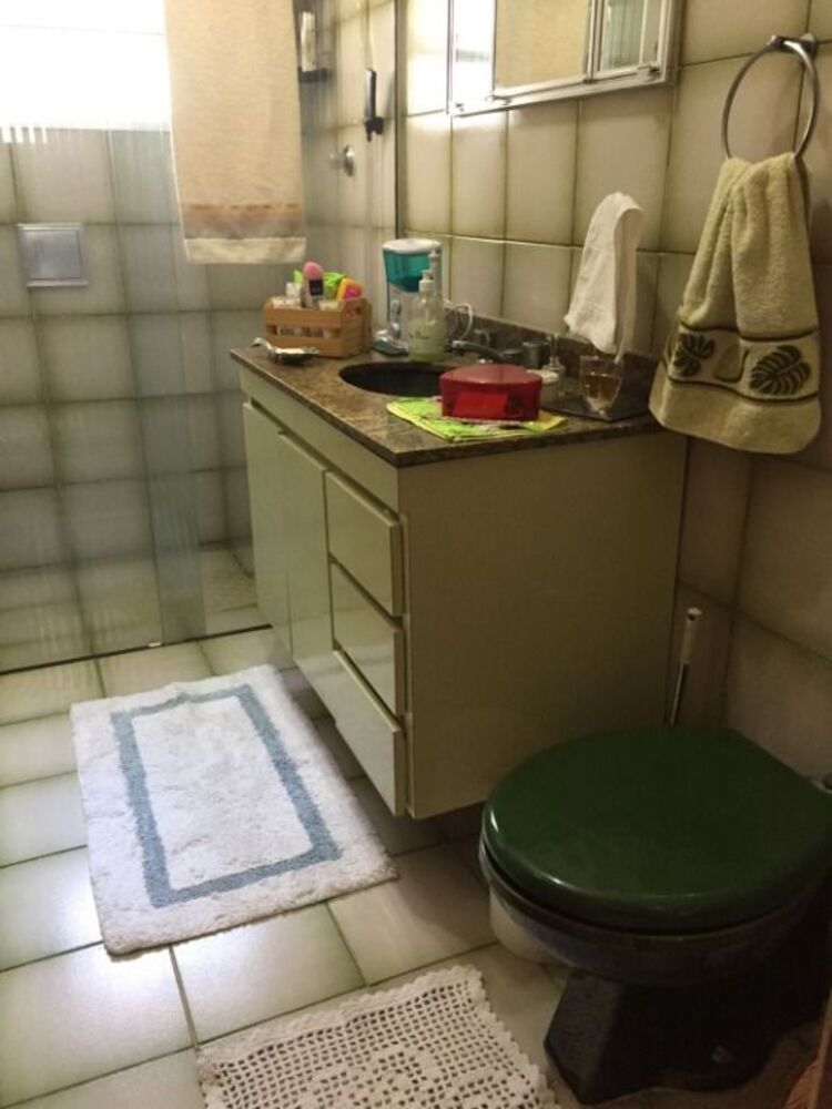 Casa à venda com 3 quartos, 220m² - Foto 8