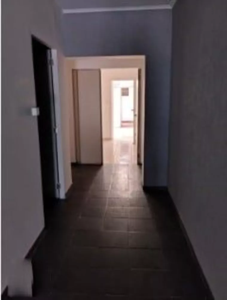 Casa para alugar com 5 quartos, 235m² - Foto 4