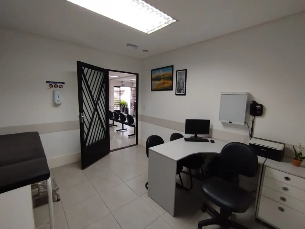 Casa, 8 quartos, 185 m² - Foto 4