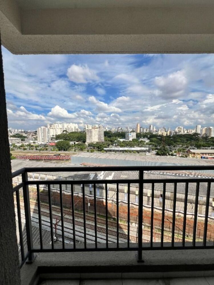 Apartamento para alugar com 2 quartos, 38m² - Foto 2