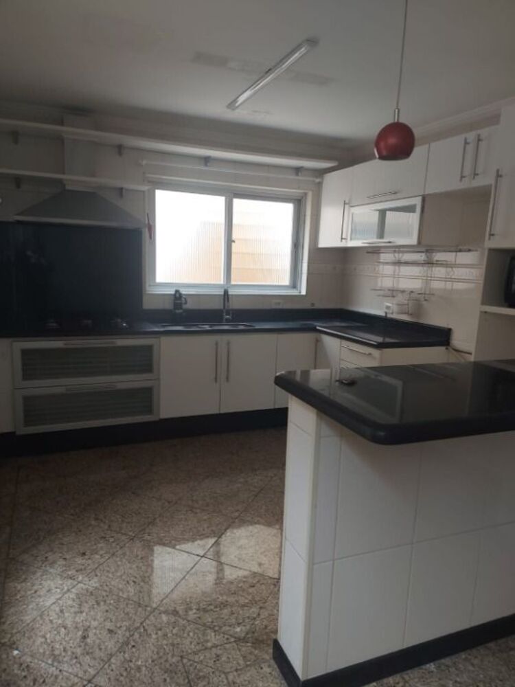 Casa, 3 quartos, 193 m² - Foto 1