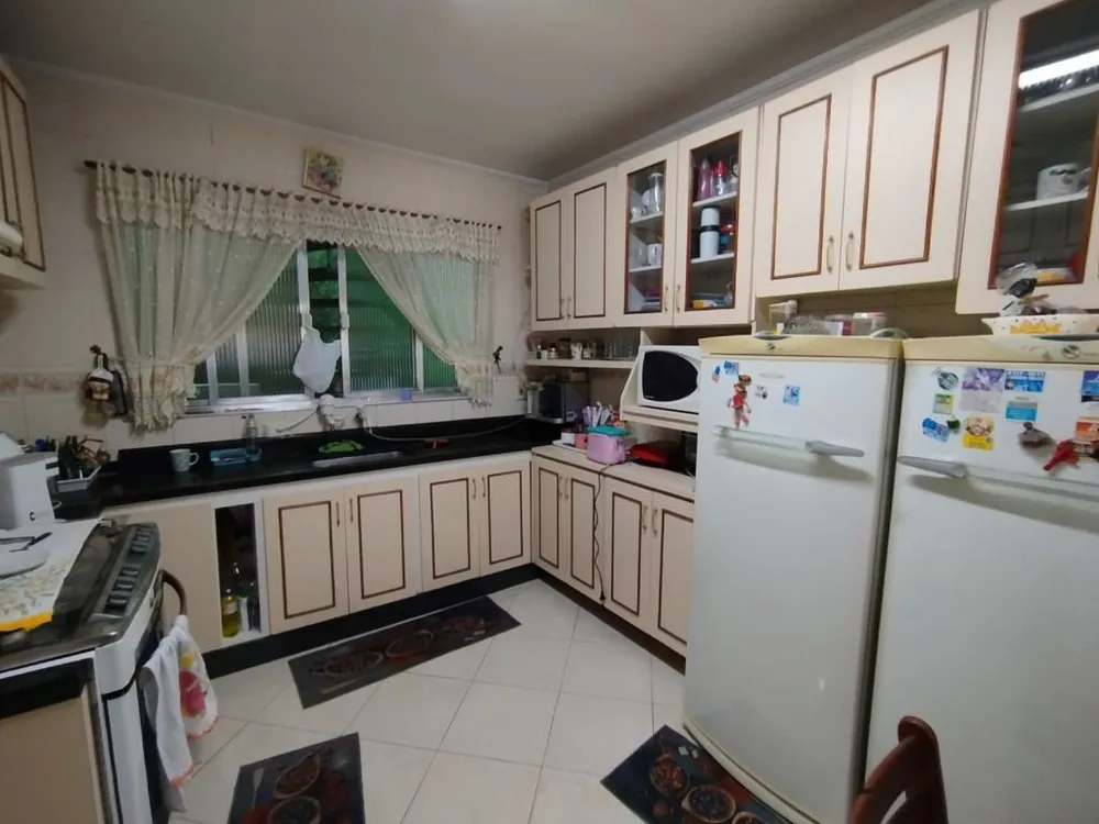 Casa, 4 quartos, 200 m² - Foto 3