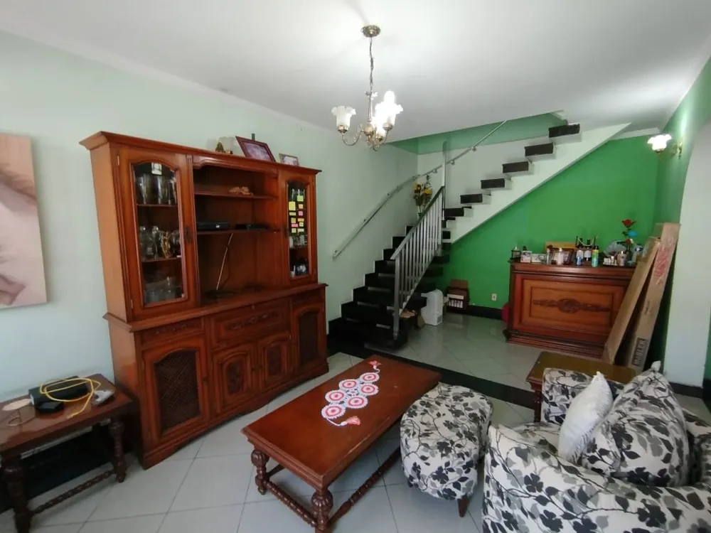 Casa, 4 quartos, 200 m² - Foto 1