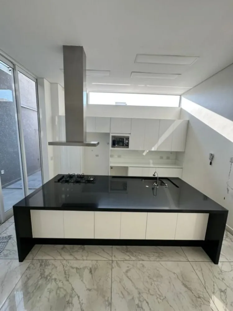 Casa, 3 quartos, 440 m² - Foto 1