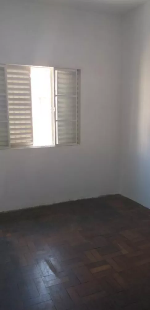 Casa à venda com 2 quartos, 62m² - Foto 12