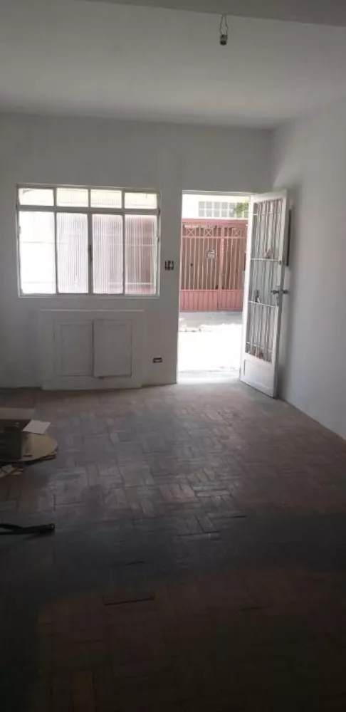 Casa à venda com 2 quartos, 62m² - Foto 5