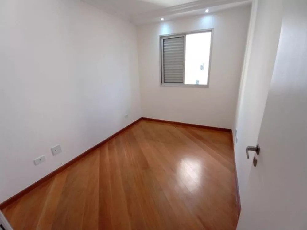 Apartamento à venda com 3 quartos, 76m² - Foto 4