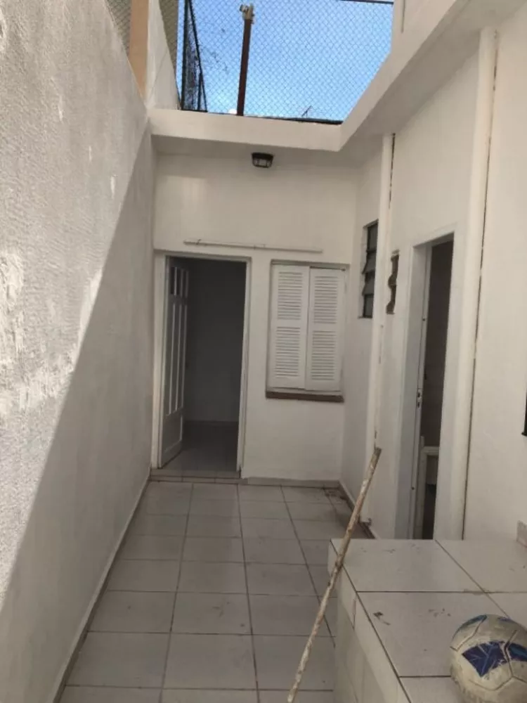 Casa à venda com 2 quartos, 140m² - Foto 8