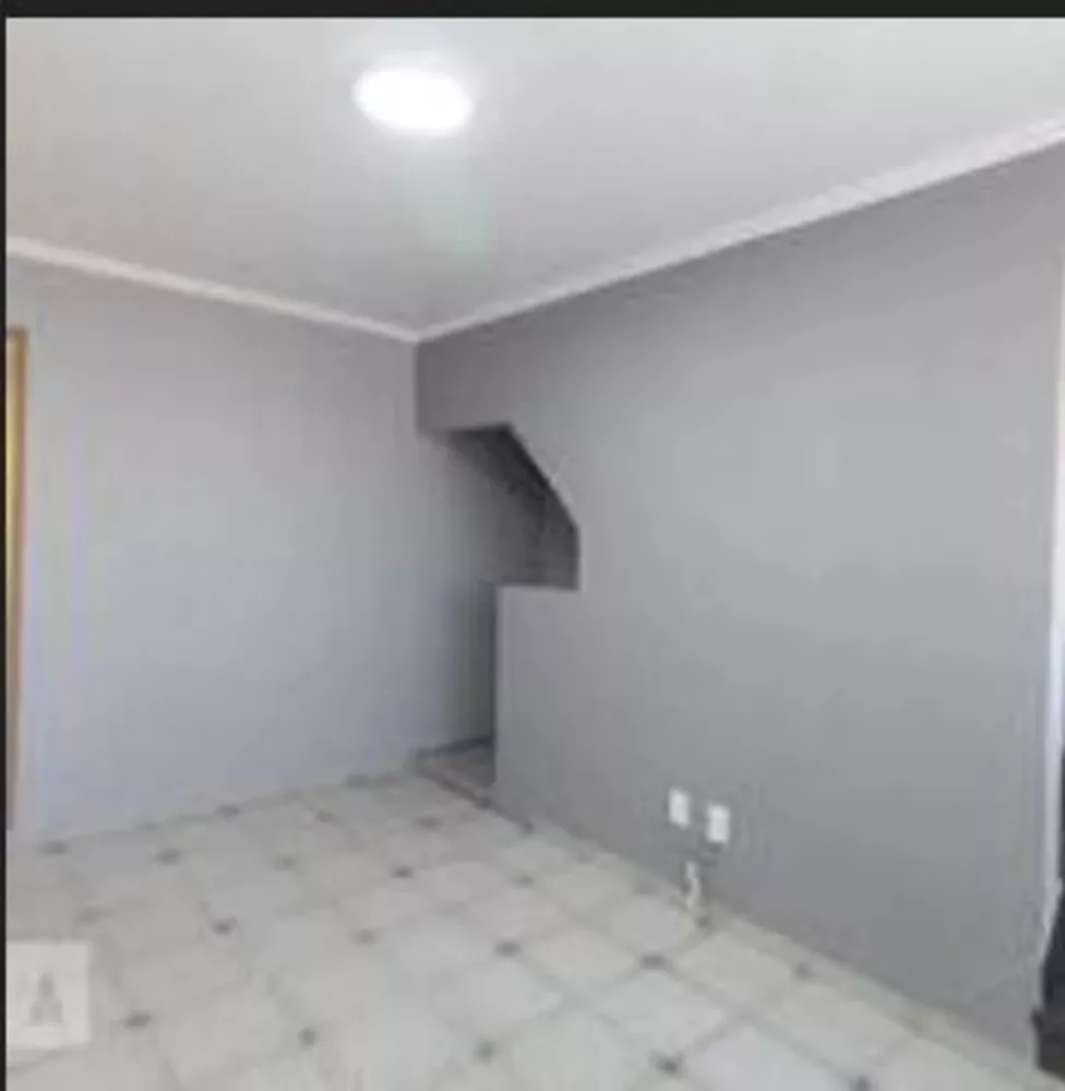 Casa para alugar com 2 quartos, 100m² - Foto 2