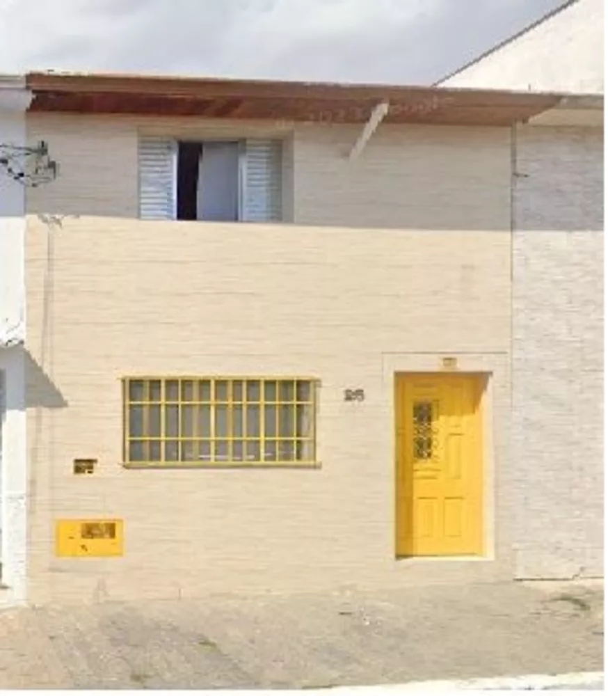 Casa para alugar com 2 quartos, 100m² - Foto 1