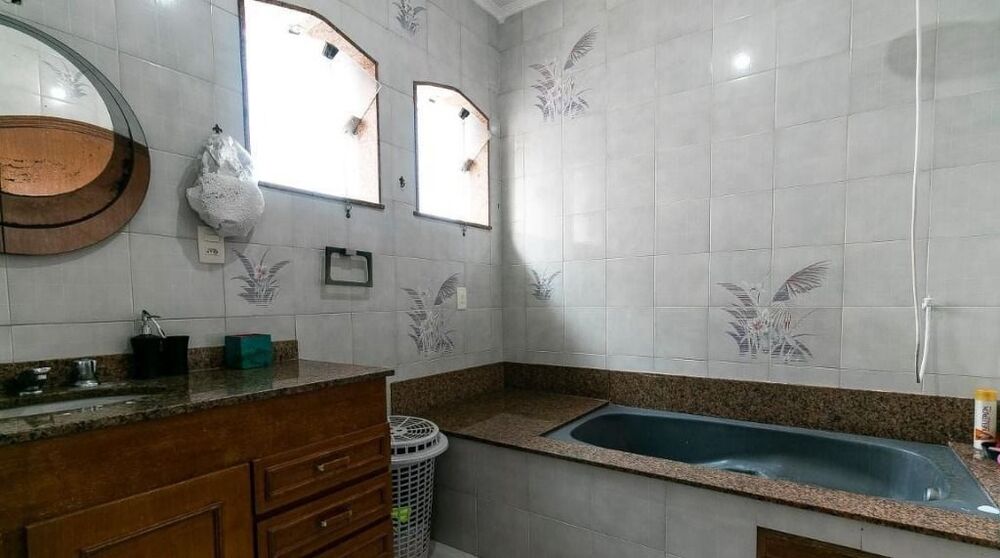 Casa, 5 quartos, 178 m² - Foto 2