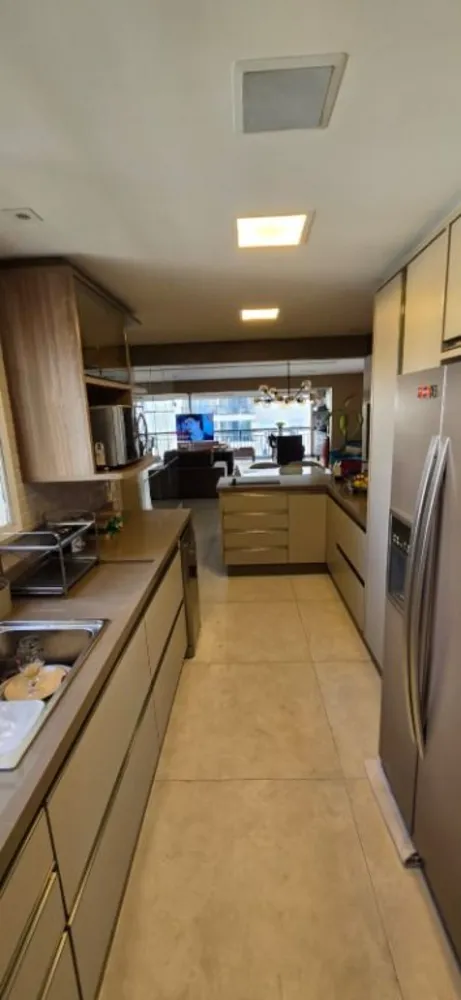 Apartamento, 3 quartos, 134 m² - Foto 2