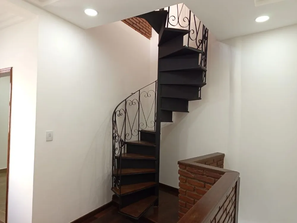 Casa, 5 quartos, 250 m² - Foto 3