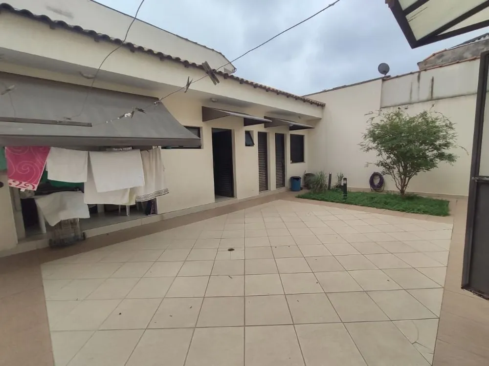 Casa, 4 quartos, 245 m² - Foto 3