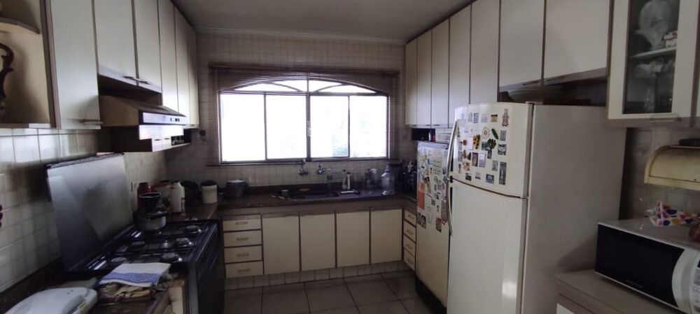 Casa, 3 quartos, 250 m² - Foto 4
