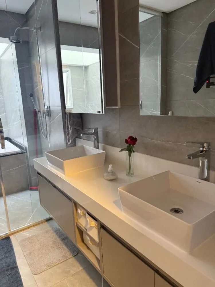 Cobertura, 3 quartos, 270 m² - Foto 2