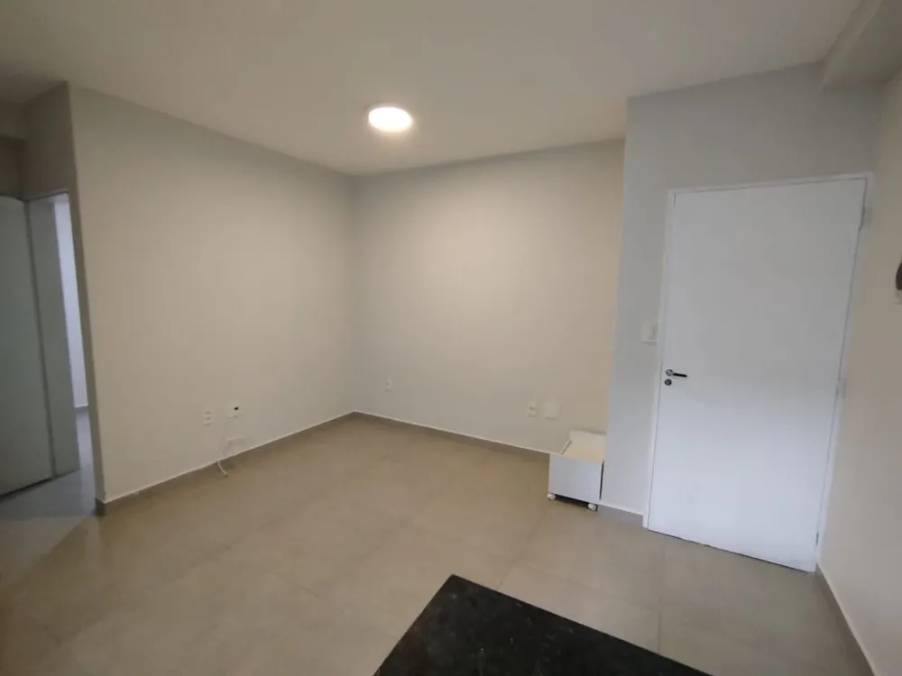 Apartamento, 1 quarto, 33 m² - Foto 2