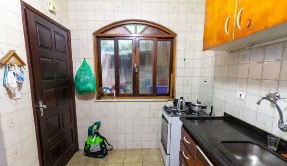 Casa, 5 quartos, 252 m² - Foto 9