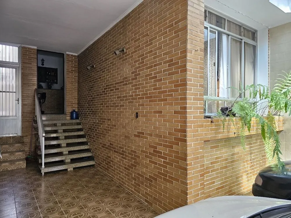 Casa, 3 quartos, 202 m² - Foto 1