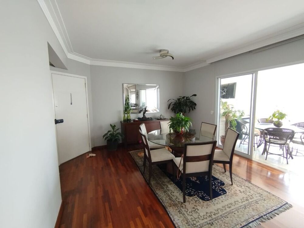 Apartamento para alugar com 3 quartos, 155m² - Foto 4