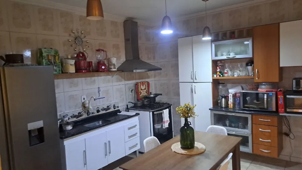 Sobrado, 4 quartos, 220 m² - Foto 2