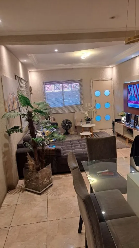 Sobrado, 4 quartos, 220 m² - Foto 1