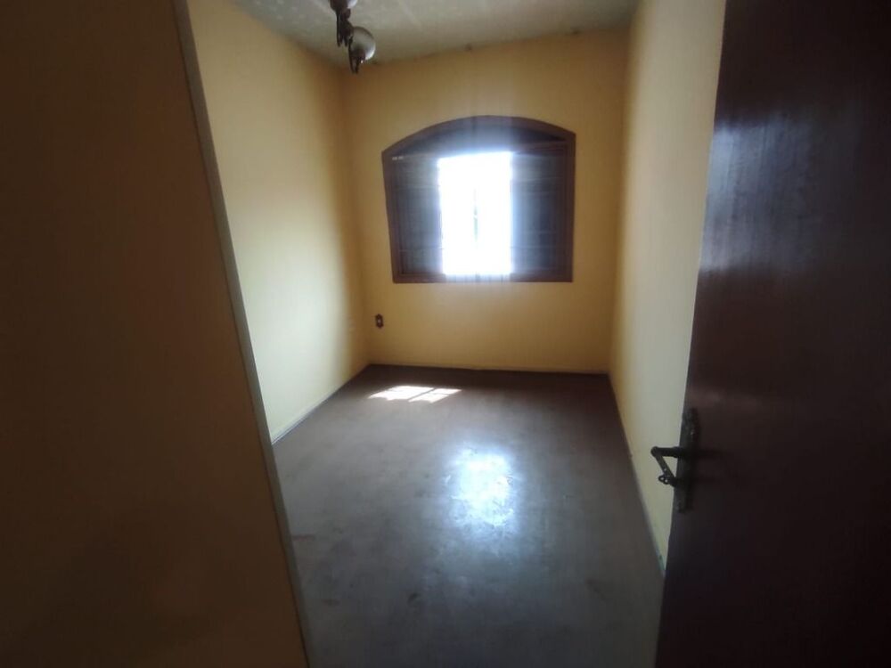 Casa, 4 quartos, 246 m² - Foto 2