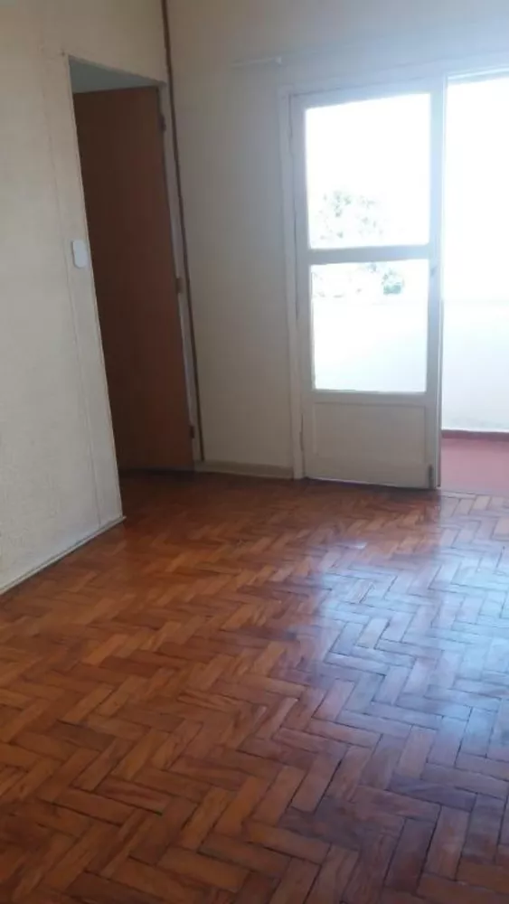 Apartamento à venda com 2 quartos, 66m² - Foto 2