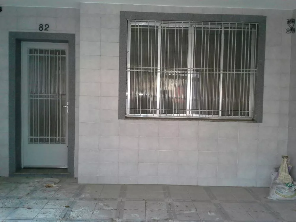 Casa à venda com 3 quartos, 300m² - Foto 2