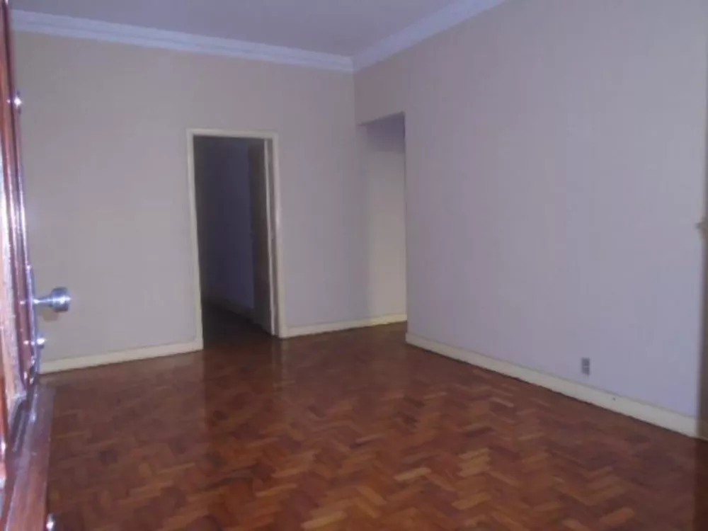 Apartamento para alugar com 3 quartos, 81m² - Foto 3