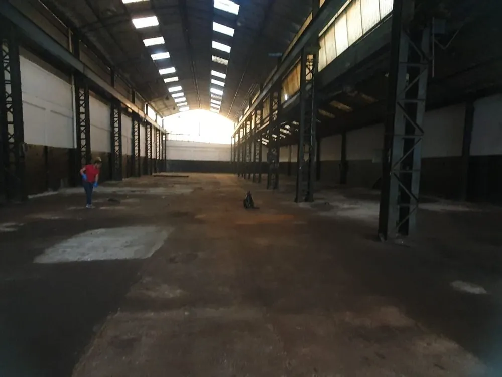 Depósito-Galpão, 1000 m² - Foto 1