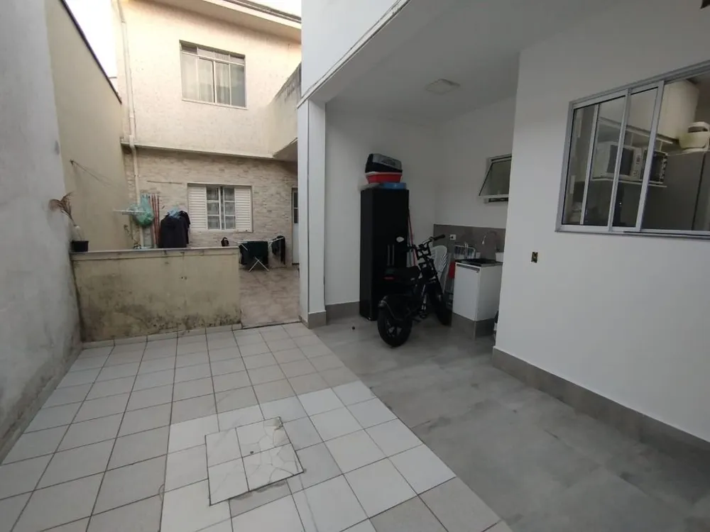 Casa, 6 quartos, 200 m² - Foto 6