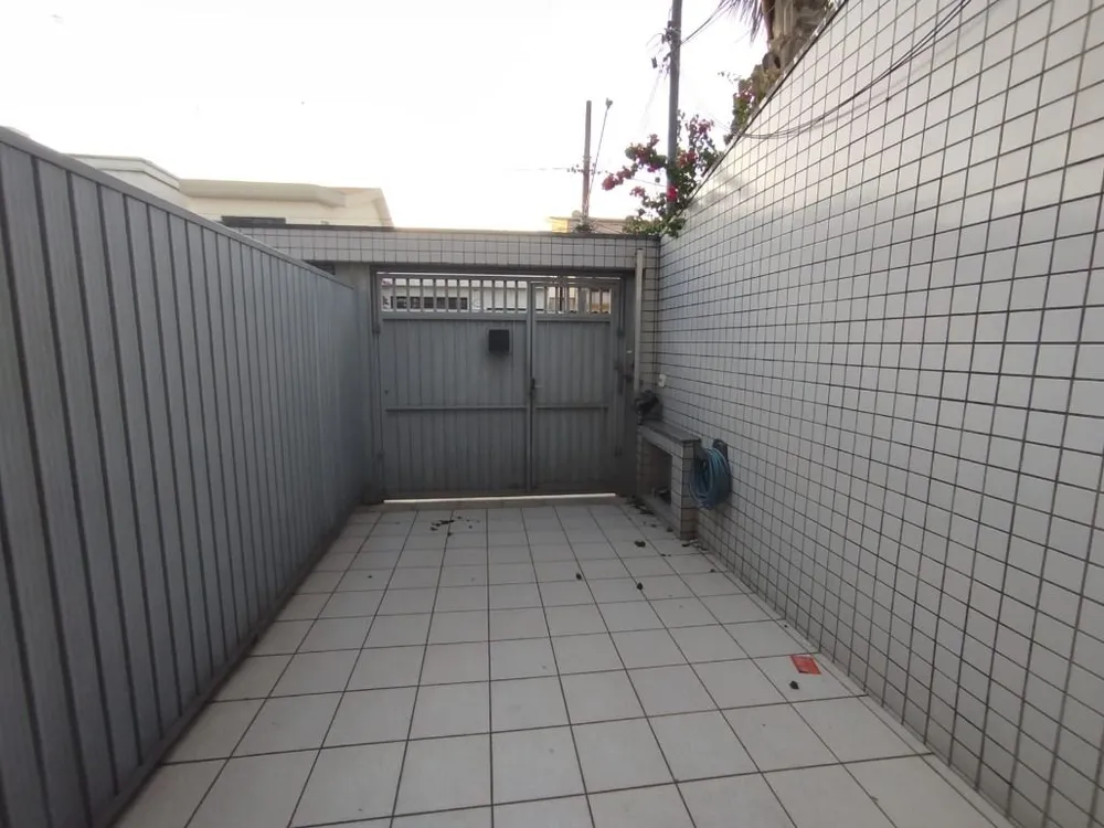 Casa, 6 quartos, 200 m² - Foto 8