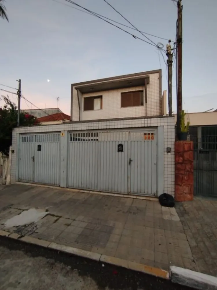 Casa, 6 quartos, 200 m² - Foto 1
