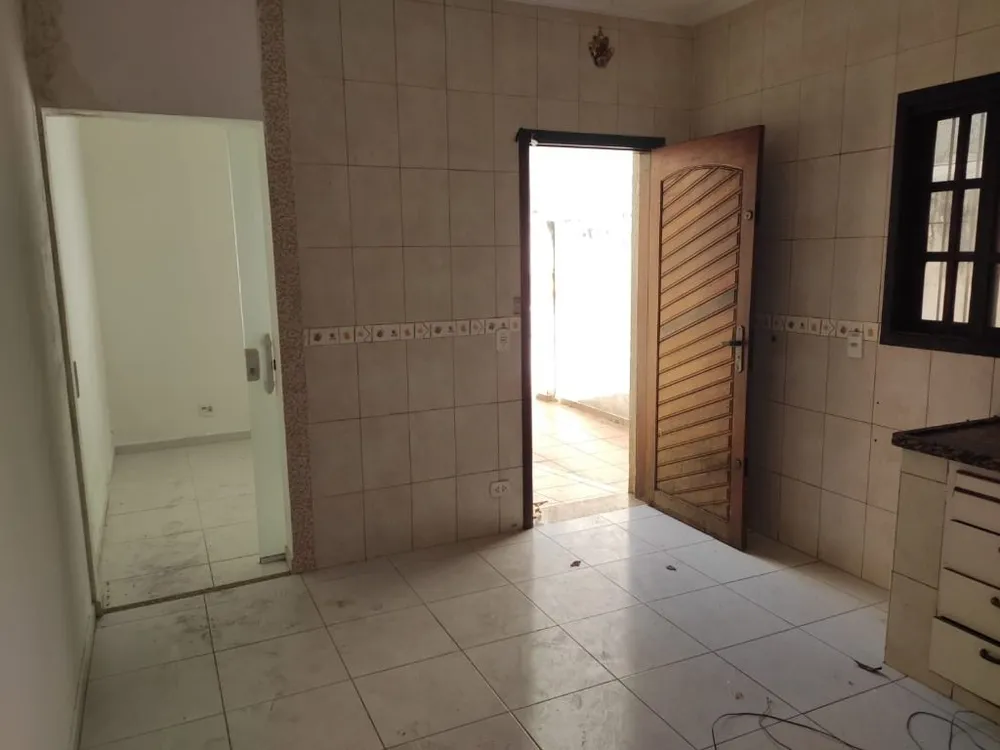 Casa, 3 quartos, 180 m² - Foto 3