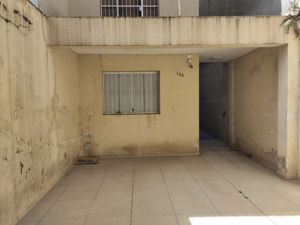 Casa, 3 quartos, 180 m² - Foto 1