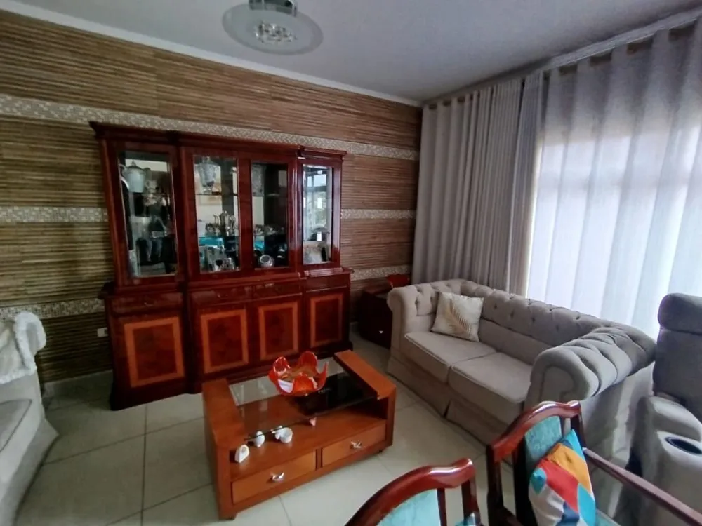 Casa, 3 quartos, 198 m² - Foto 4