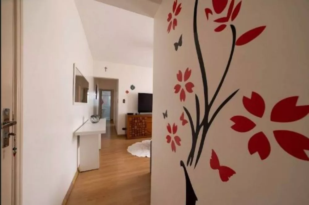 Apartamento à venda com 2 quartos, 70m² - Foto 3