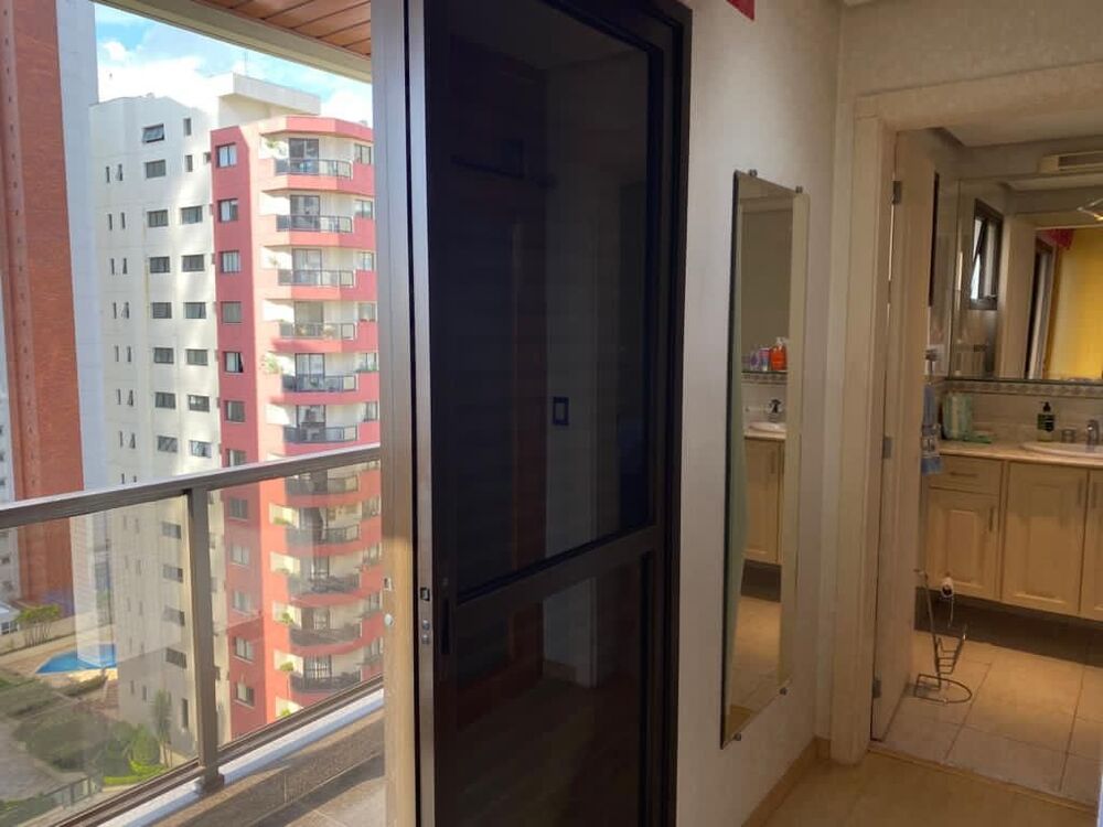 Apartamento, 4 quartos, 215 m² - Foto 2