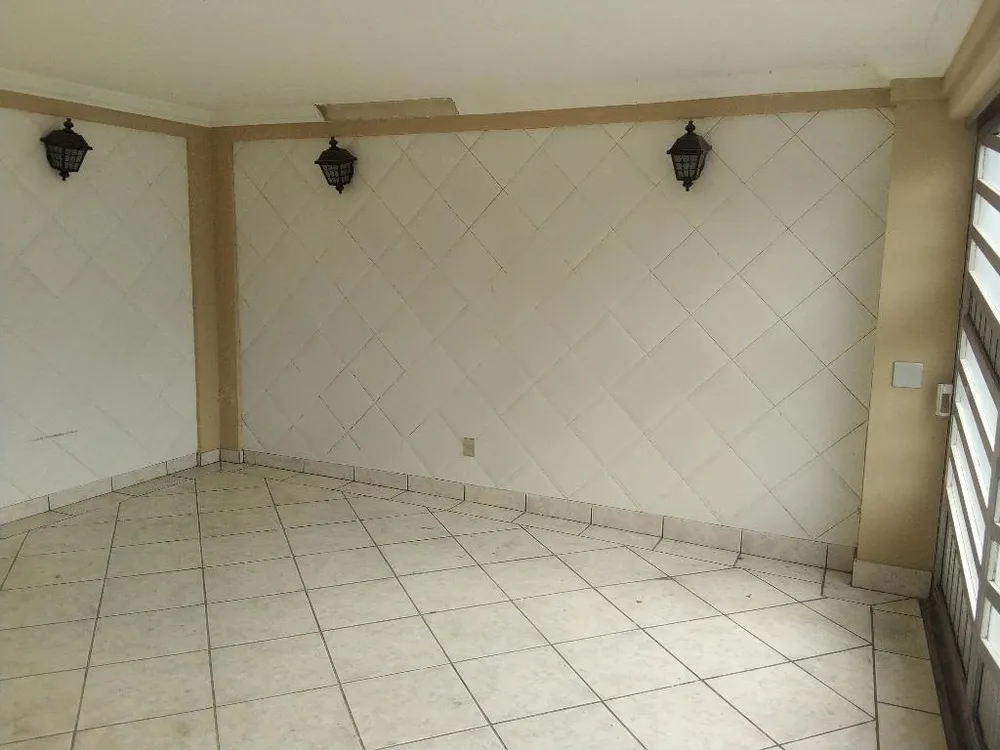 Casa, 3 quartos, 240 m² - Foto 2
