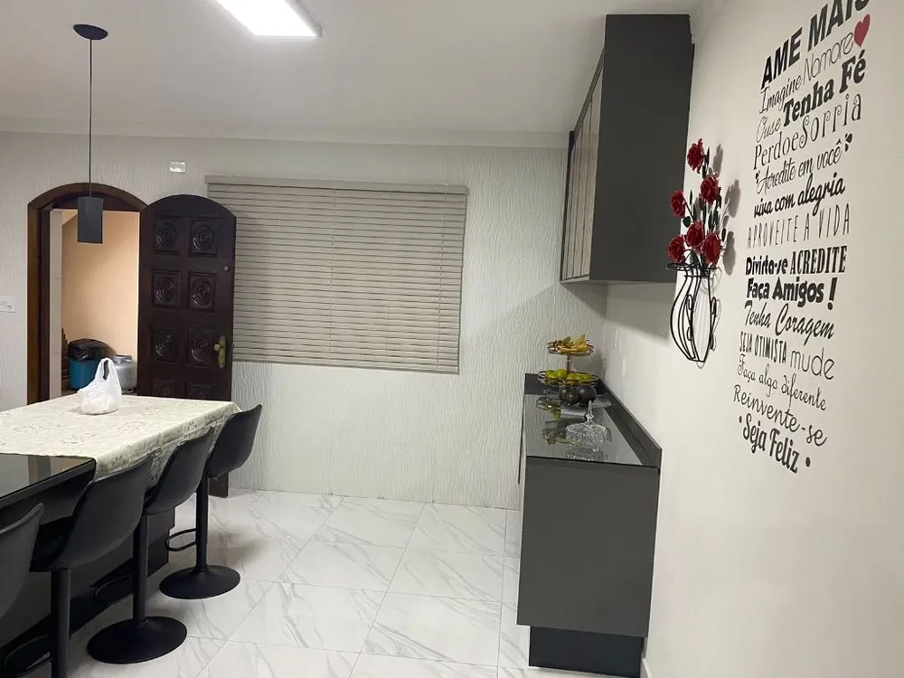 Casa, 3 quartos, 286 m² - Foto 2