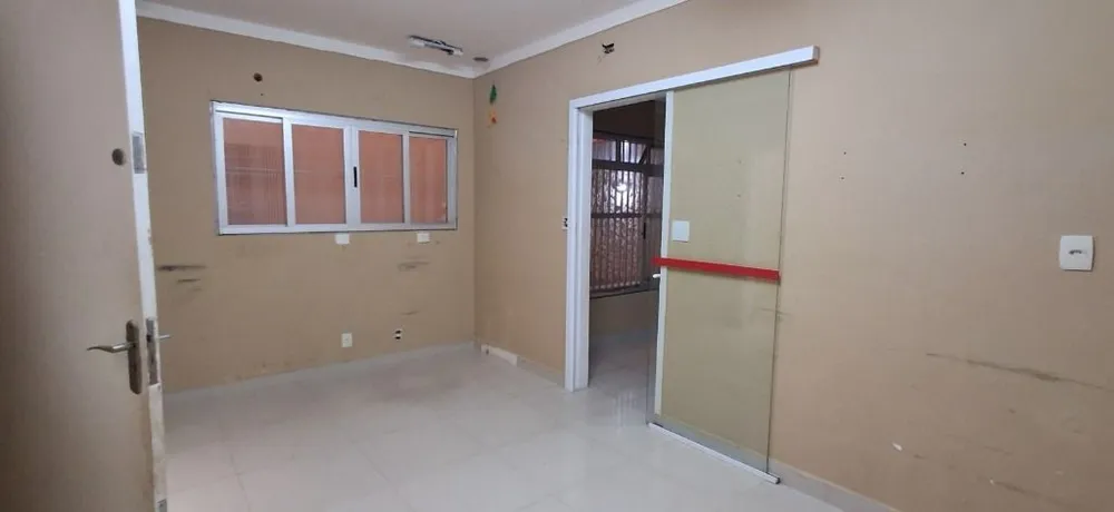 Casa, 4 quartos, 270 m² - Foto 3