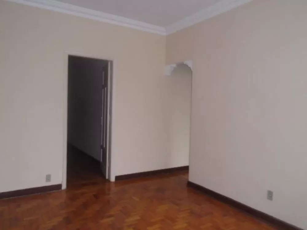 Apartamento para alugar com 3 quartos, 81m² - Foto 3