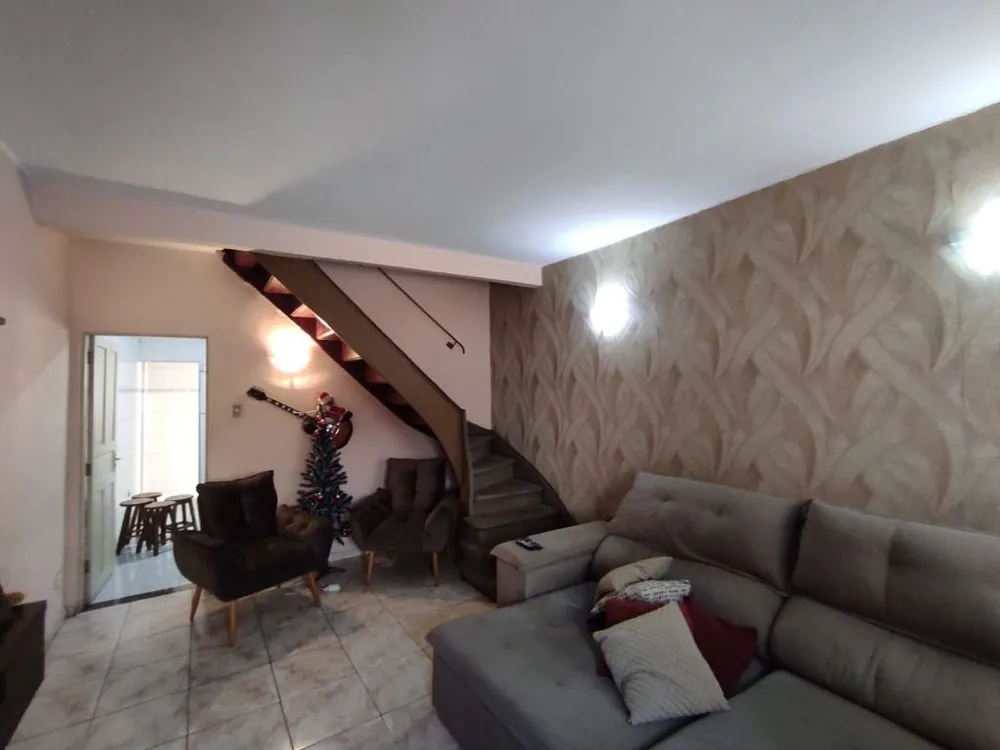 Casa, 4 quartos, 110 m² - Foto 1